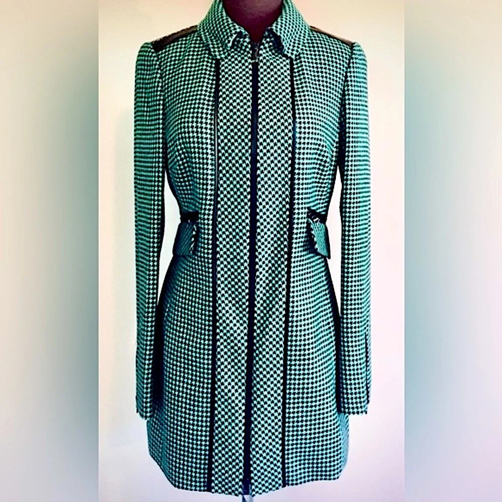 Carlisle Women’s Houndstooth Wool Business Suit - Picture 2 of 16
